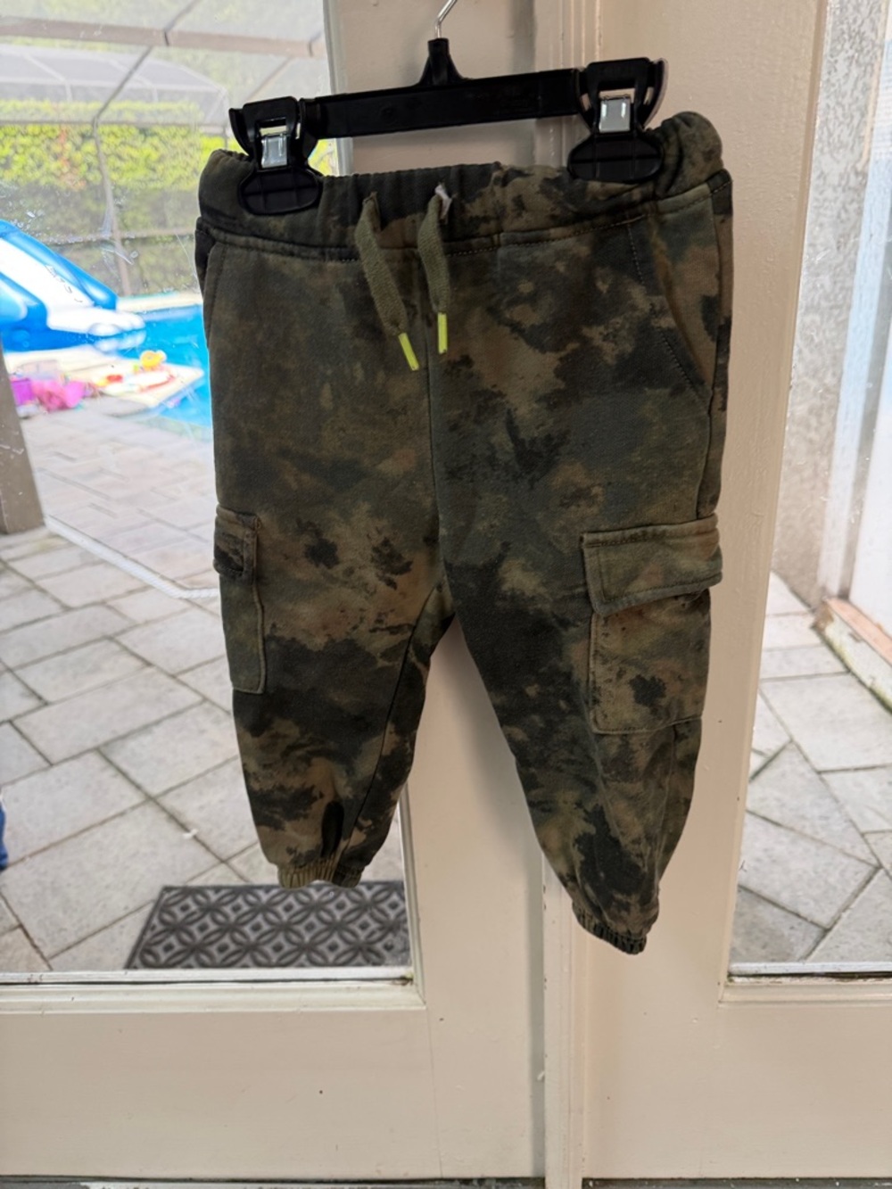 Old Navy Green Camo Cargo Joggers for Kids